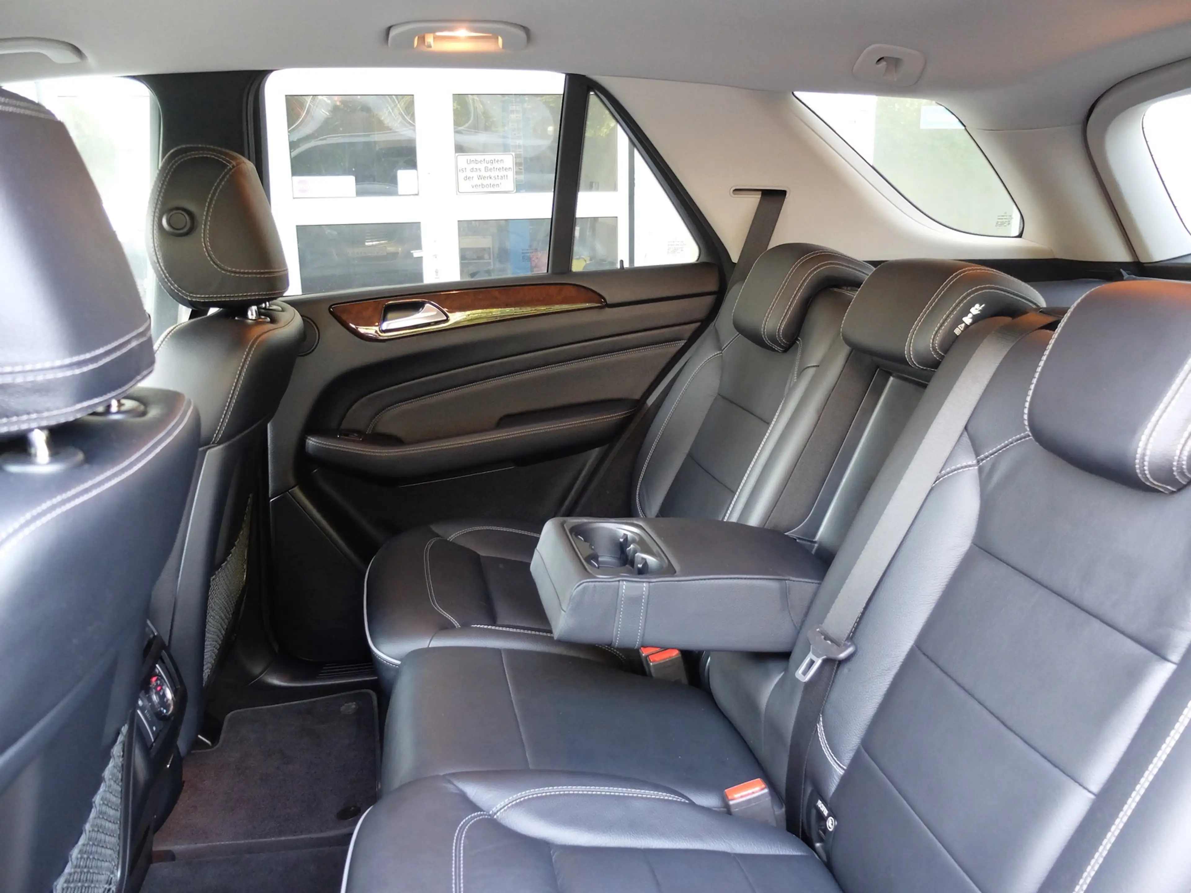 Mercedes-Benz ML 350 CDI AMG Line 1.Hand wie neu — photo 14