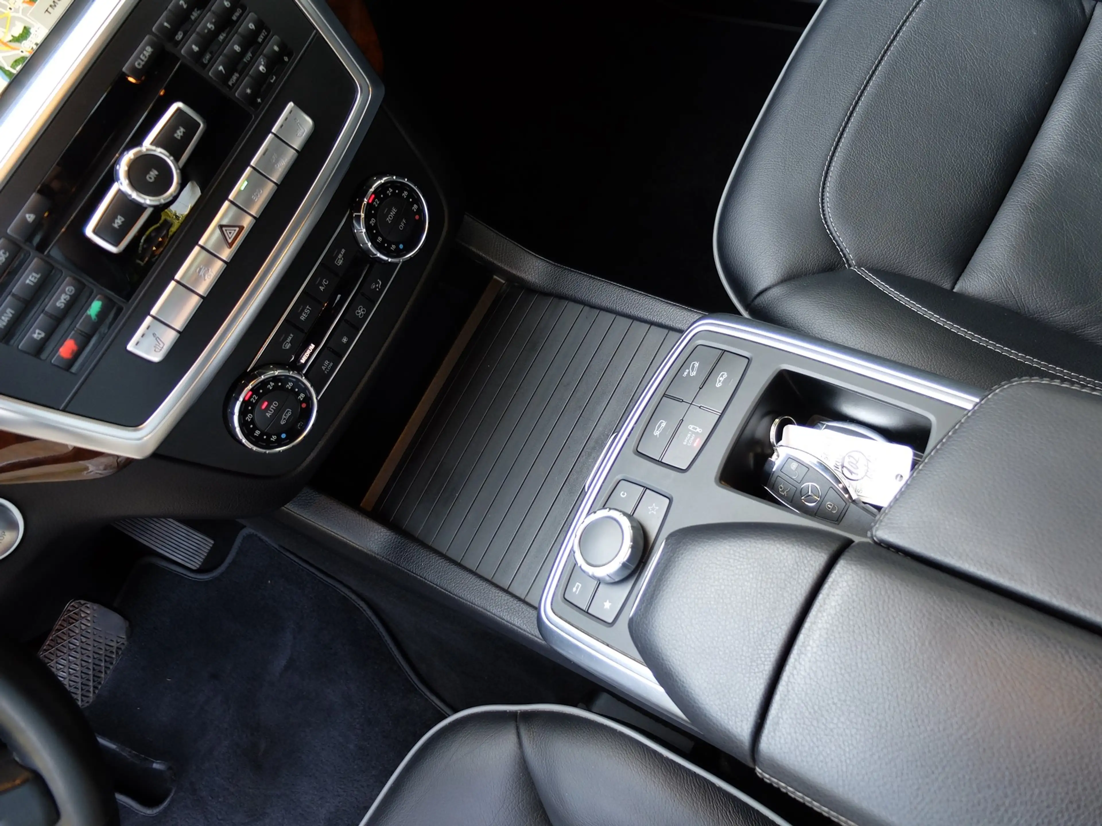 Mercedes-Benz ML 350 CDI AMG Line 1.Hand wie neu — photo 13
