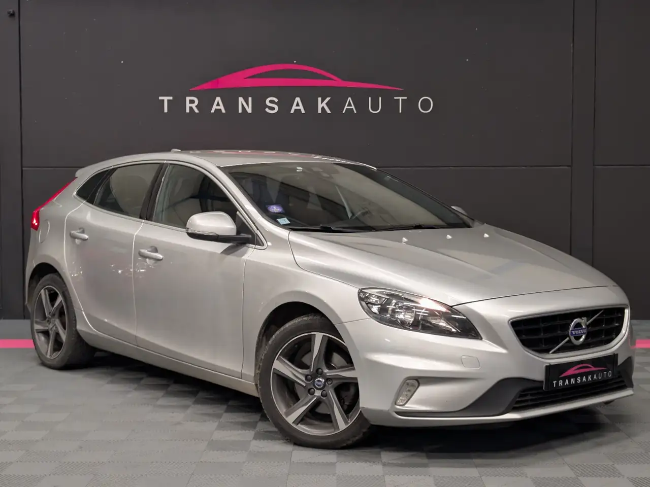 Volvo V40 T2 122 R-Design