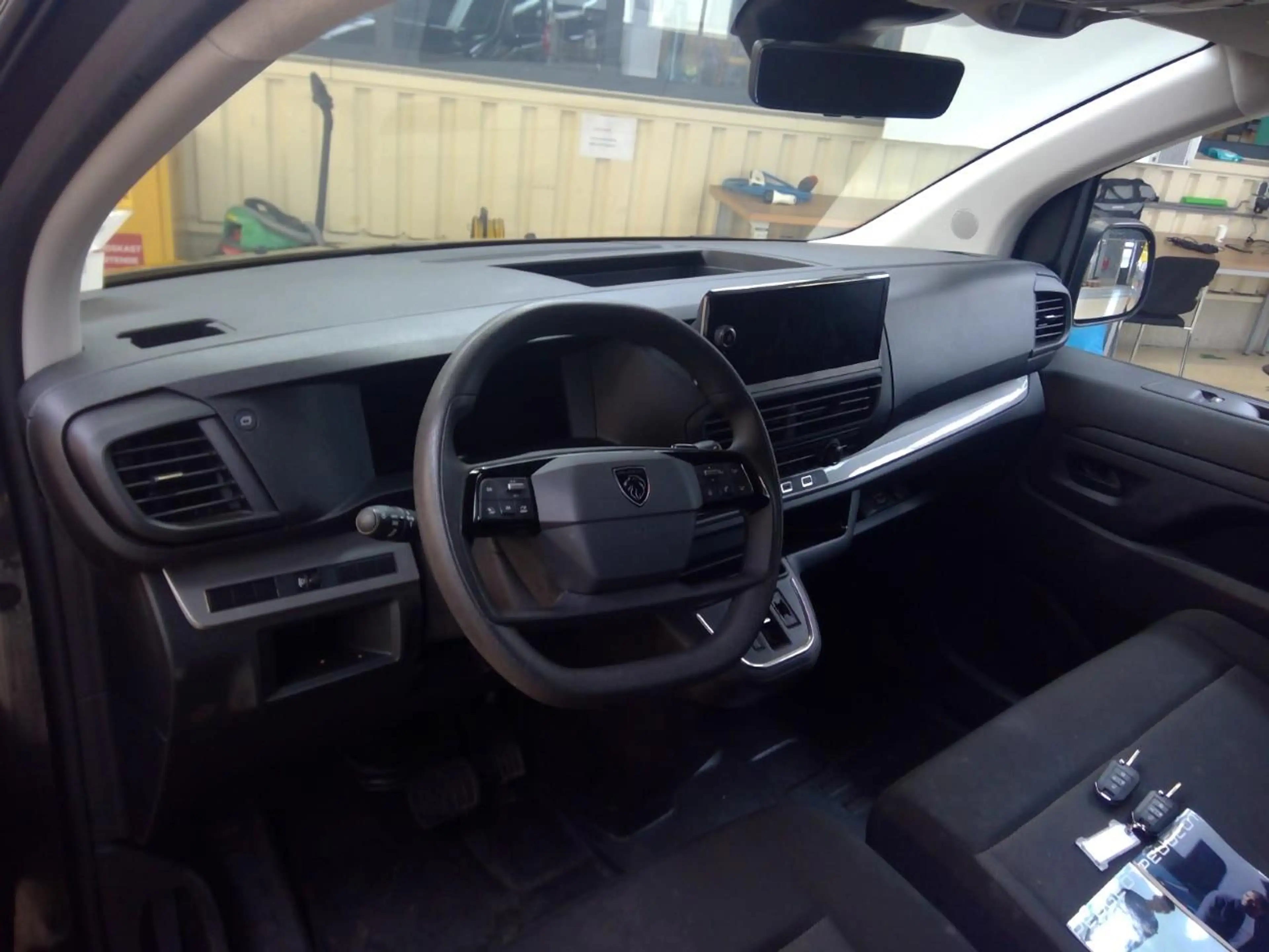 Peugeot Expert 2.0 BlueHDI 145pk EAT8 S&S L3 Long | Automaat | Na — photo 5