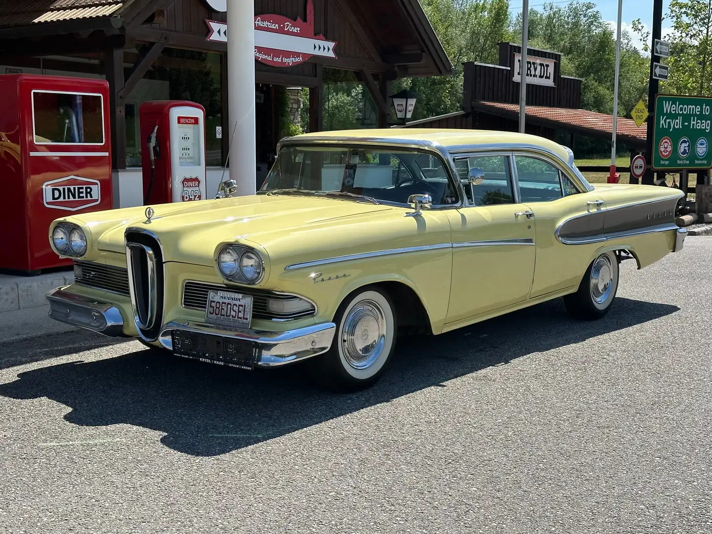 Ford Sonstige Edsel Pacer Fourdor Sedan V8 Aut. Gelb - 2