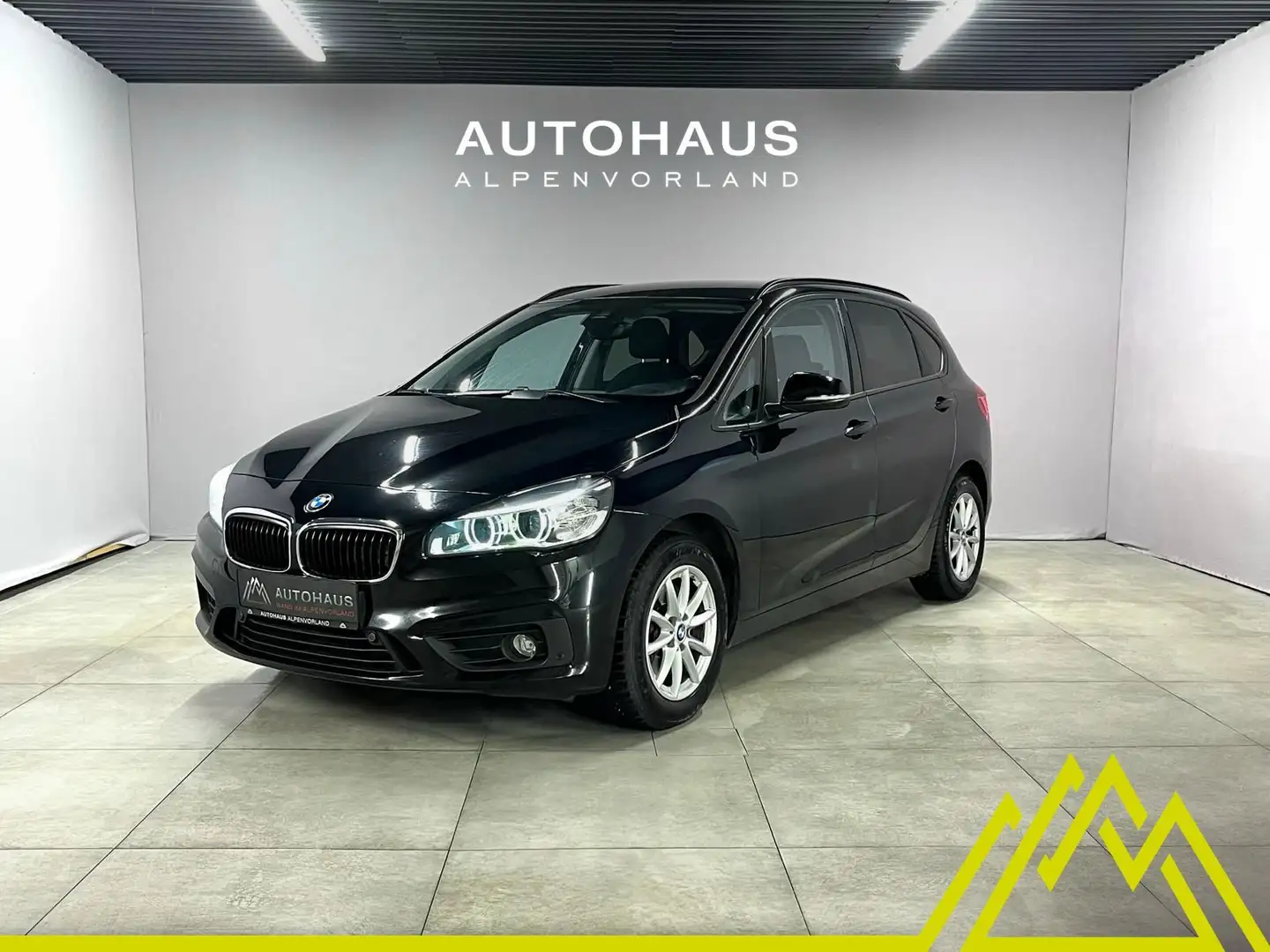 BMW 220 xd Aut. Aktive Tourer ***LED | AHK-abnehmbar | xD Schwarz - 1