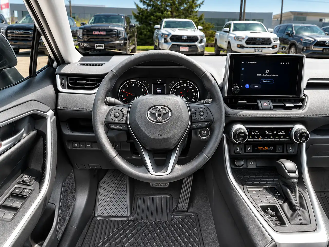 Toyota RAV 4 снимка Toyota RAV 4