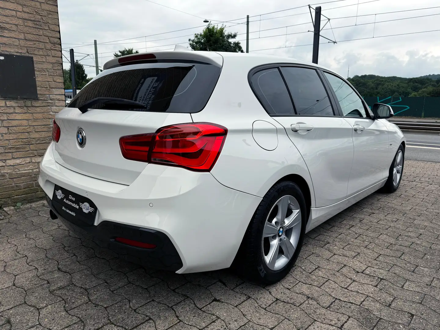 BMW 116 116 i Sport Line Weiß - 2