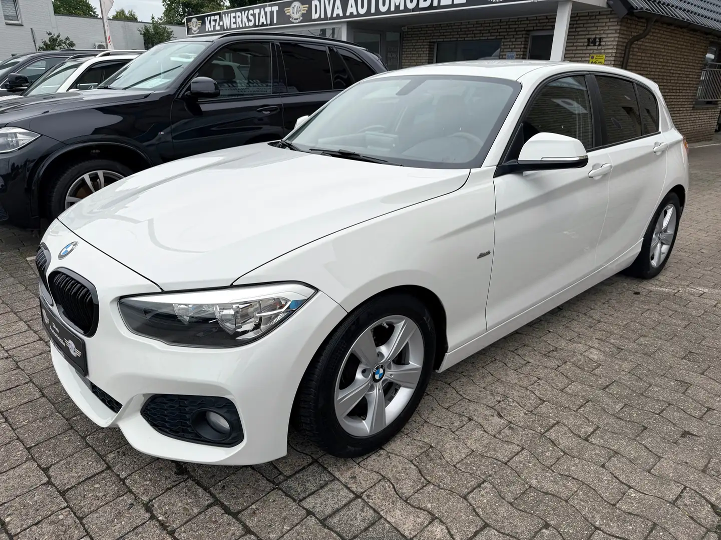 BMW 116 116 i Sport Line Weiß - 1