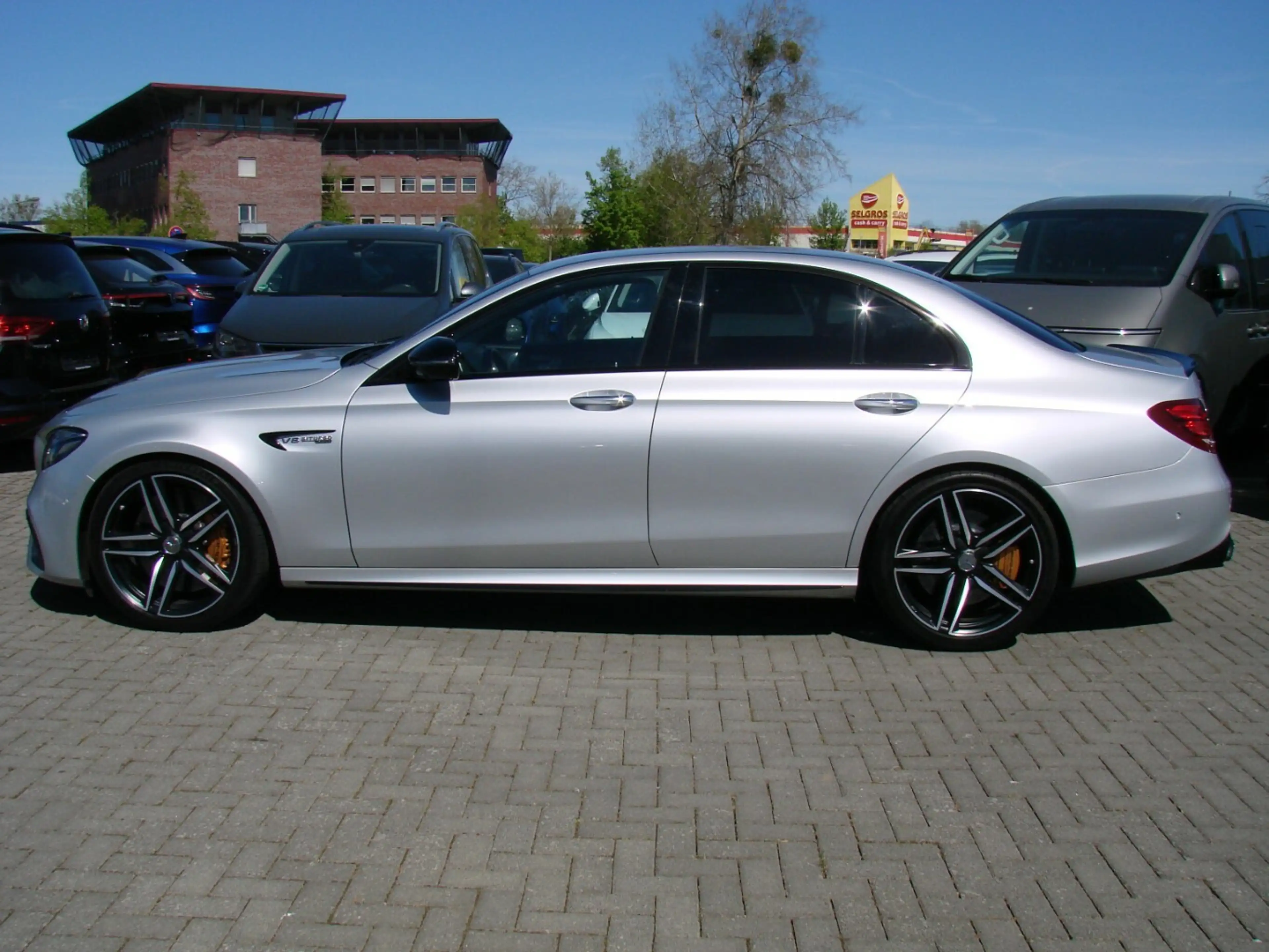 Mercedes-Benz E 63 AMG S 4MATIC+ 360° Keramik Burmester Carbon MultiBeam — photo 5
