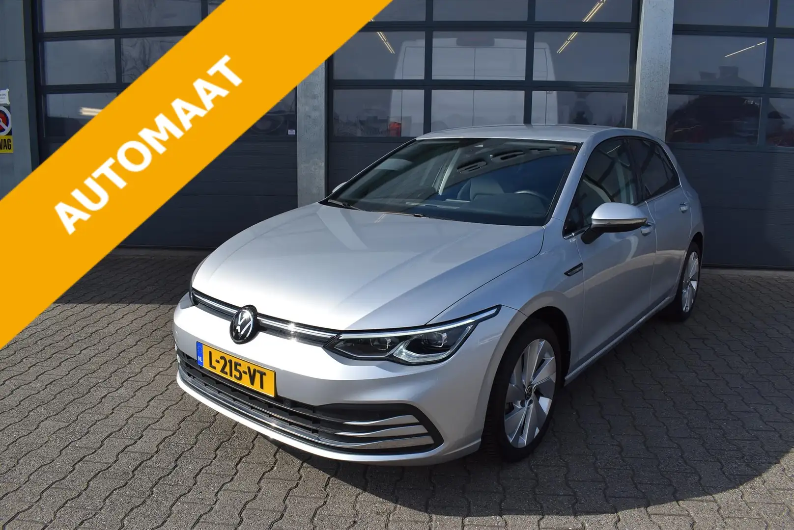 Volkswagen Golf 1.5 eTSI 130pk 7-DSG Style Grijs - 1
