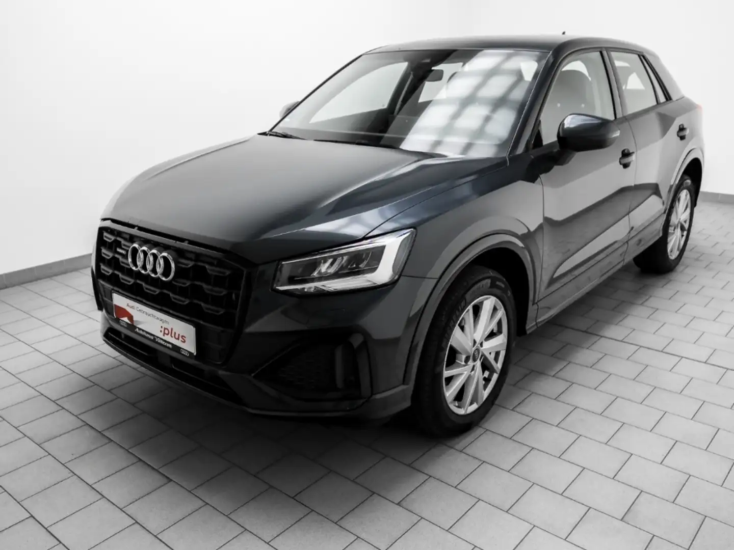 Audi Q2 35 TDI quattro advanced ACC LED Navi Grau - 2