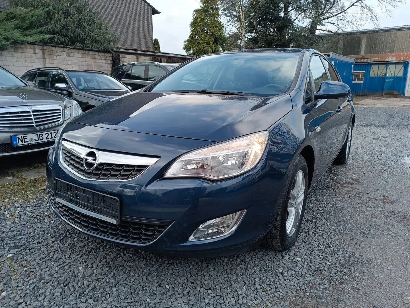 Opel Astra J Design Edition*KLIMA*PDC*ALU* Blau - 1