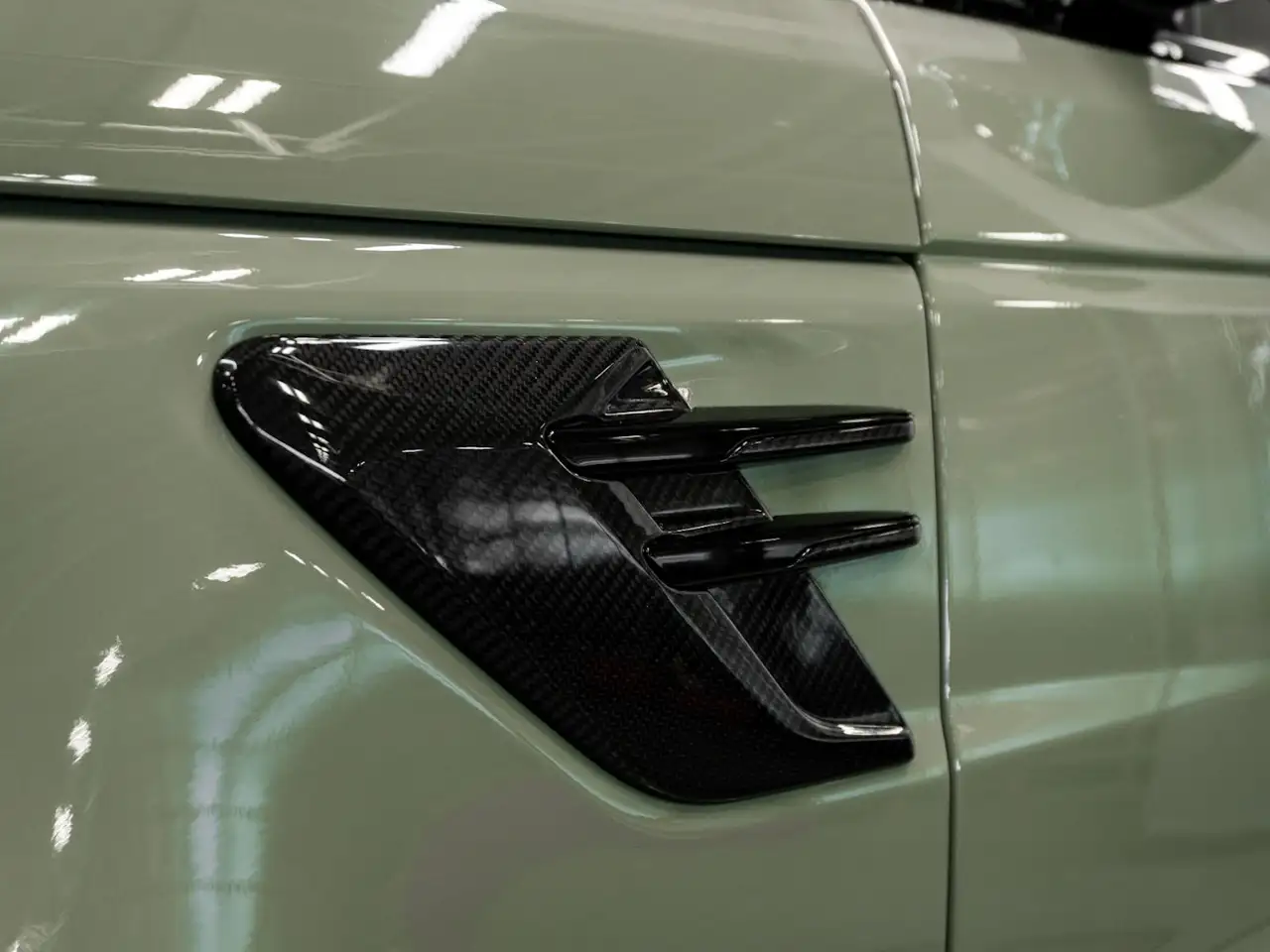 Land Rover Range Rover Sport photo Land Rover Range Rover Sport