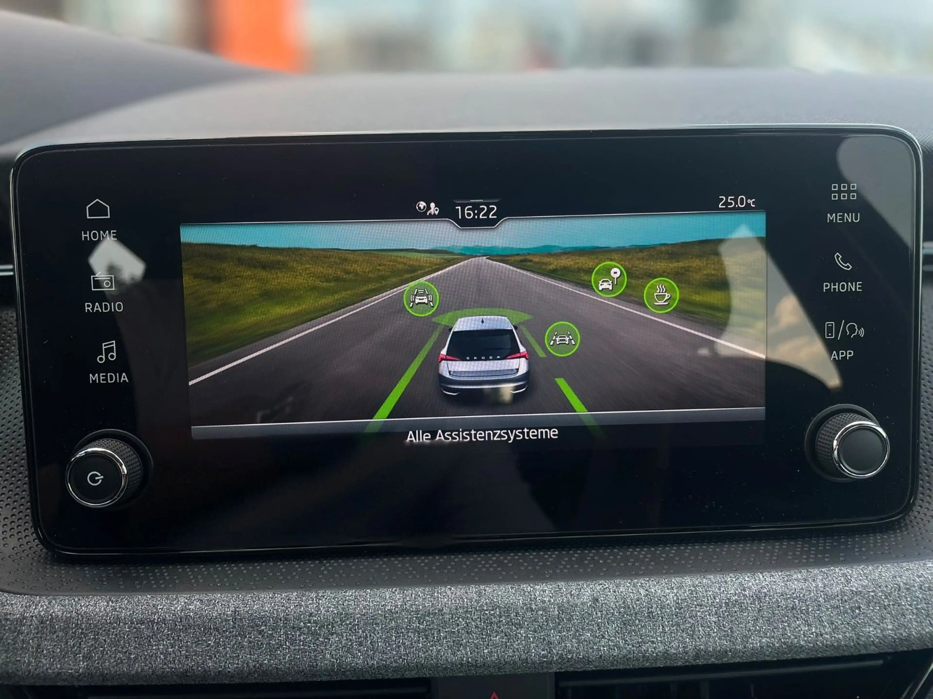 Skoda Scala Selection *Tempomat*CarPlay* — photo 16