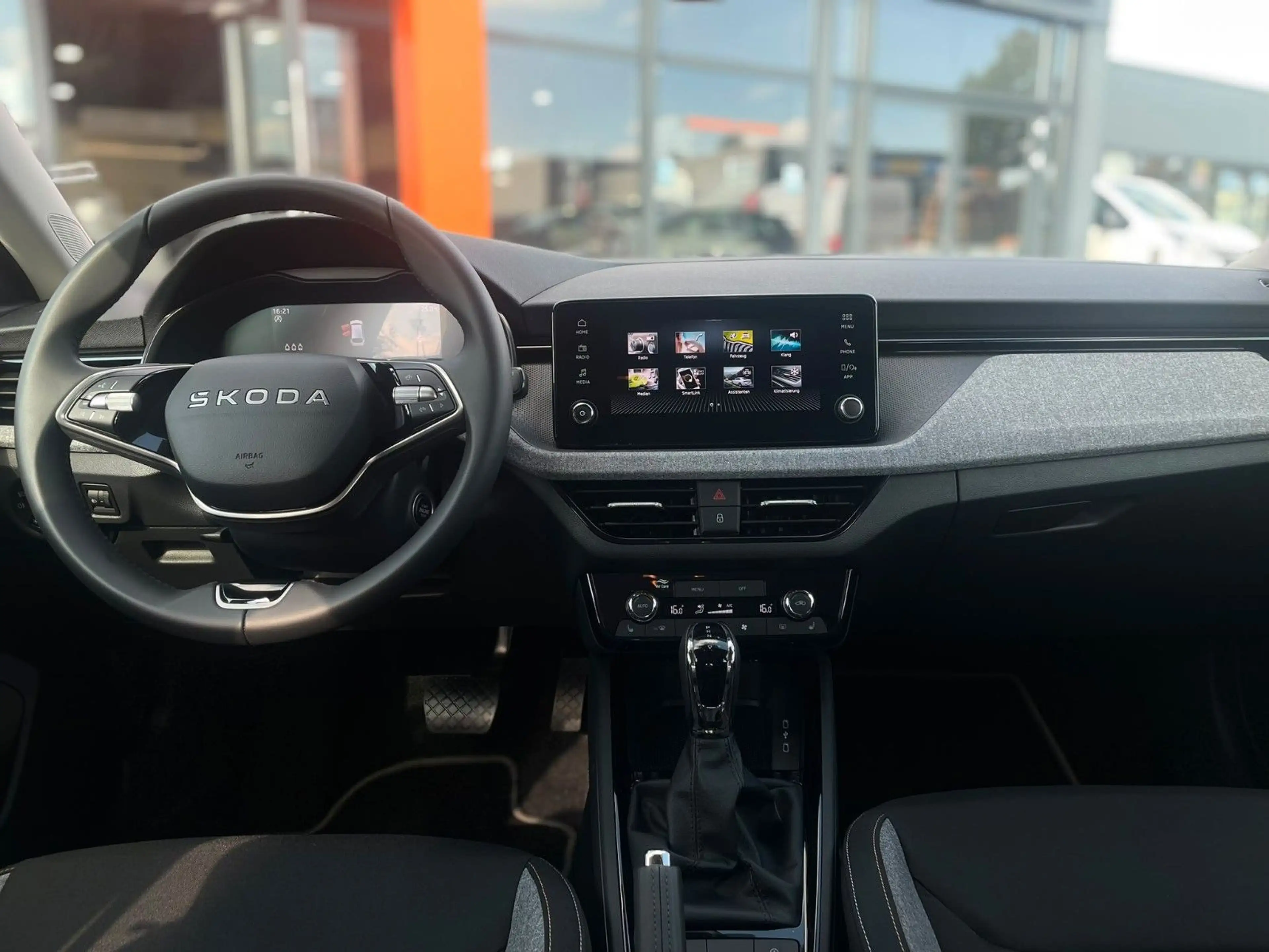 Skoda Scala Selection *Tempomat*CarPlay* — photo 9