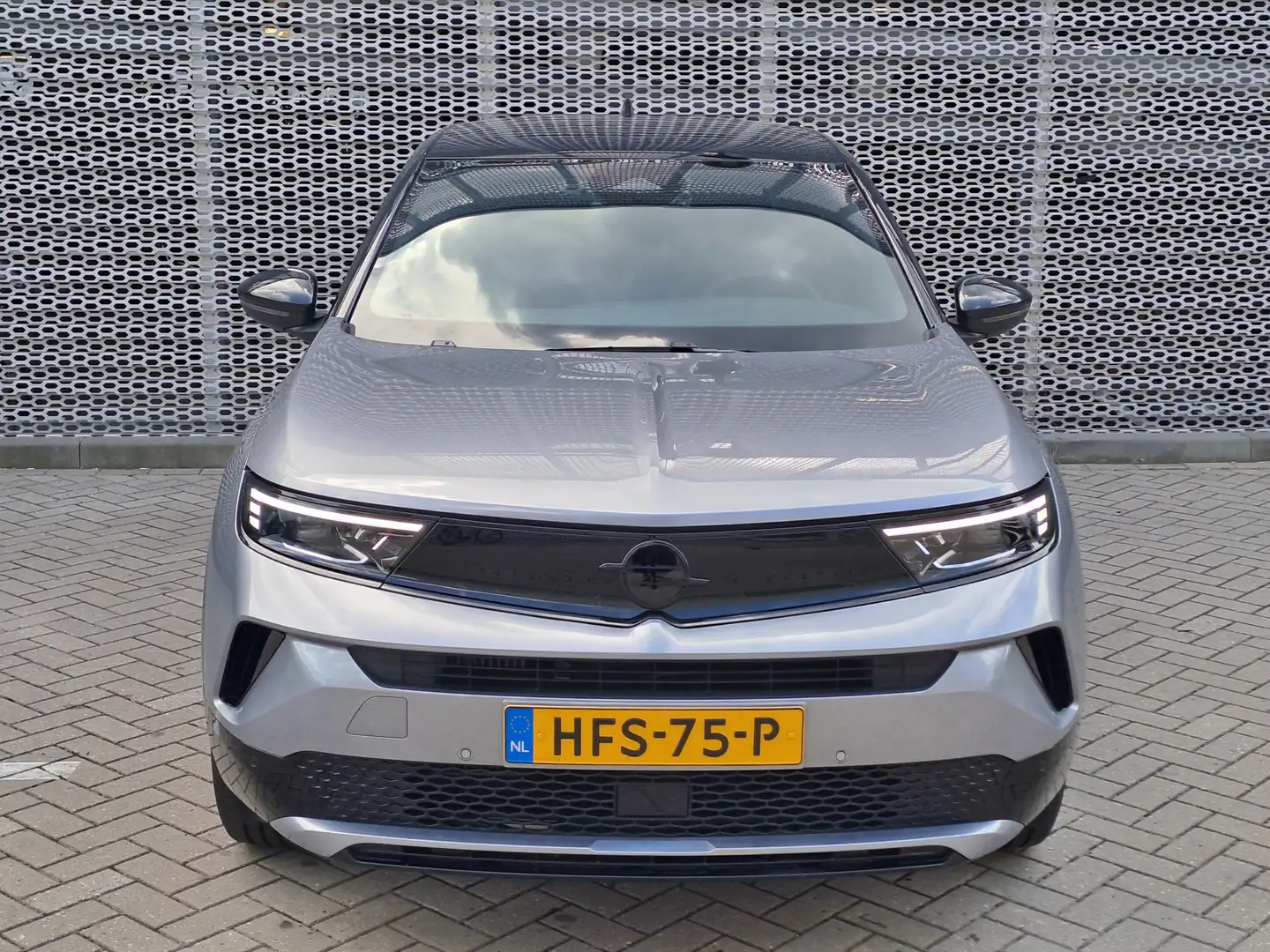 Opel Mokka 1.2 Turbo Hybrid GS Grijs - 2