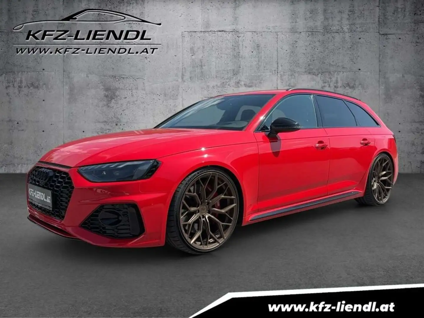 Audi RS4 2.9 TFSI quattro Rot - 1