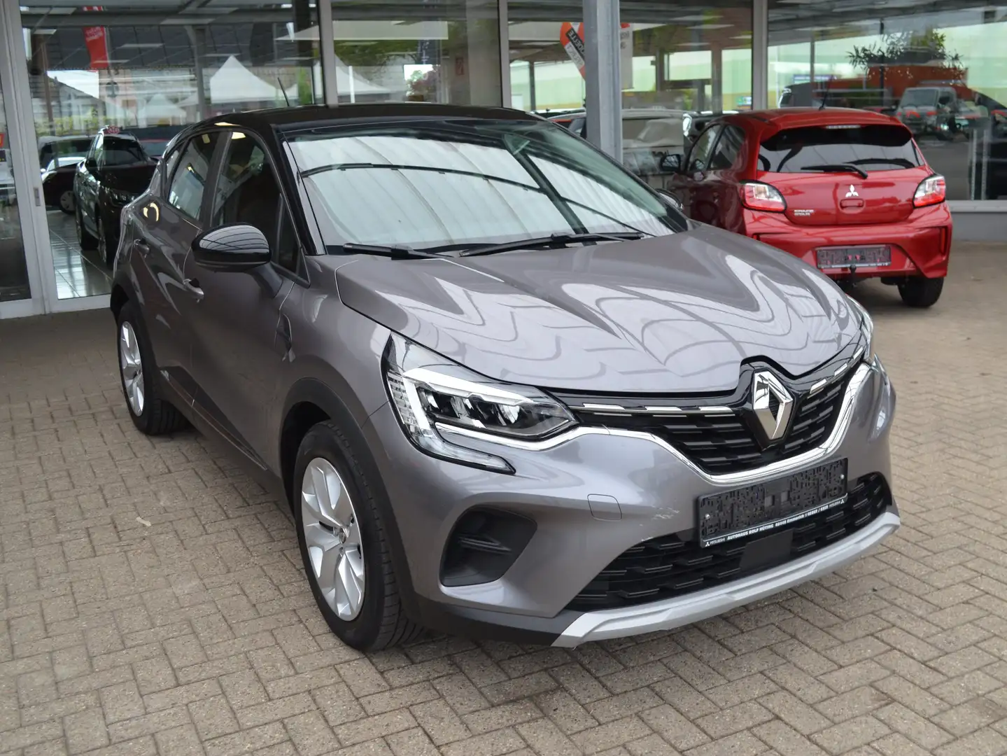 Renault Captur Experience Grey - 2