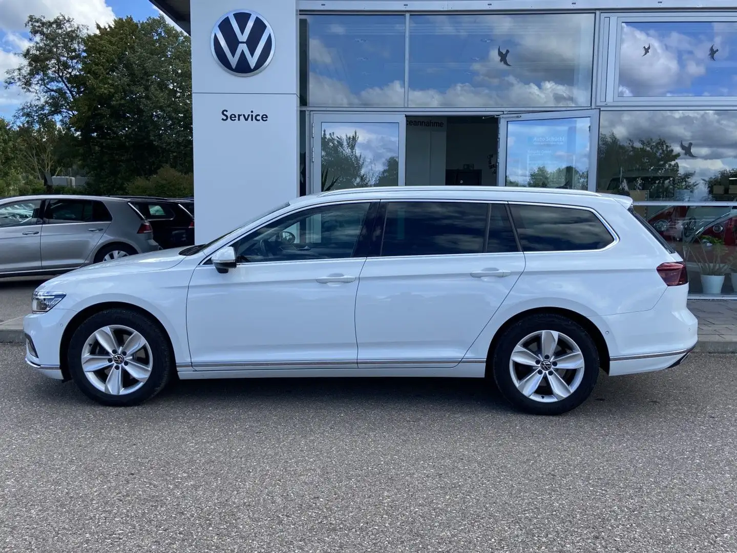Volkswagen Passat Variant 2.0 TDI DSG ELEGANCE IQ.DRIVE NAV Weiß - 2