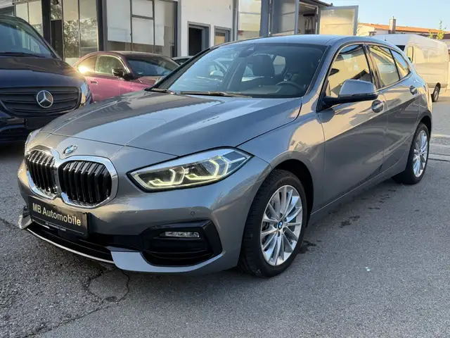 BMW 118 i Sport Line*LED*DAB*KAMERA*LIVE COCKPIT PRO*