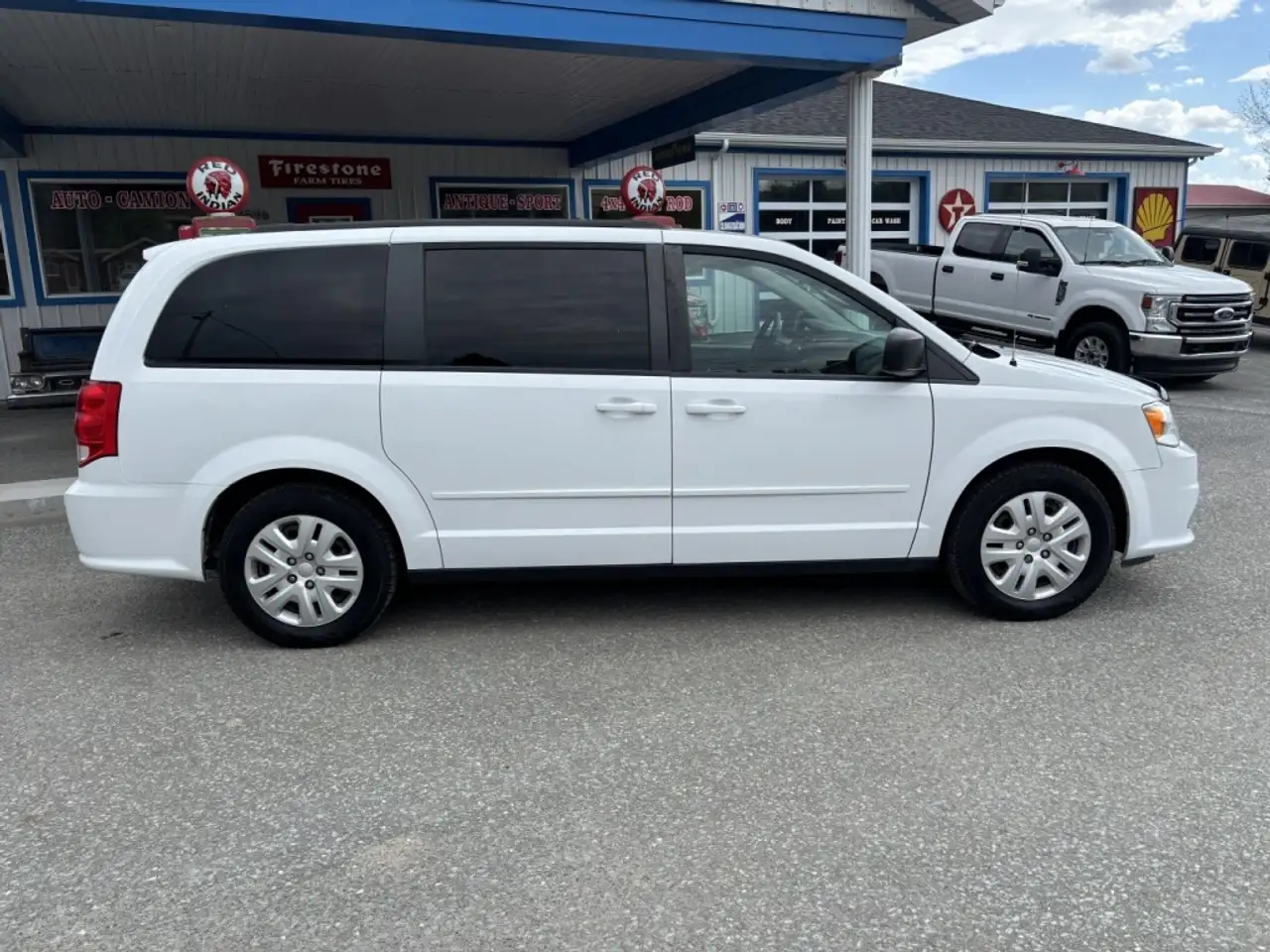 Dodge Grand Caravan fotografie Dodge Grand Caravan