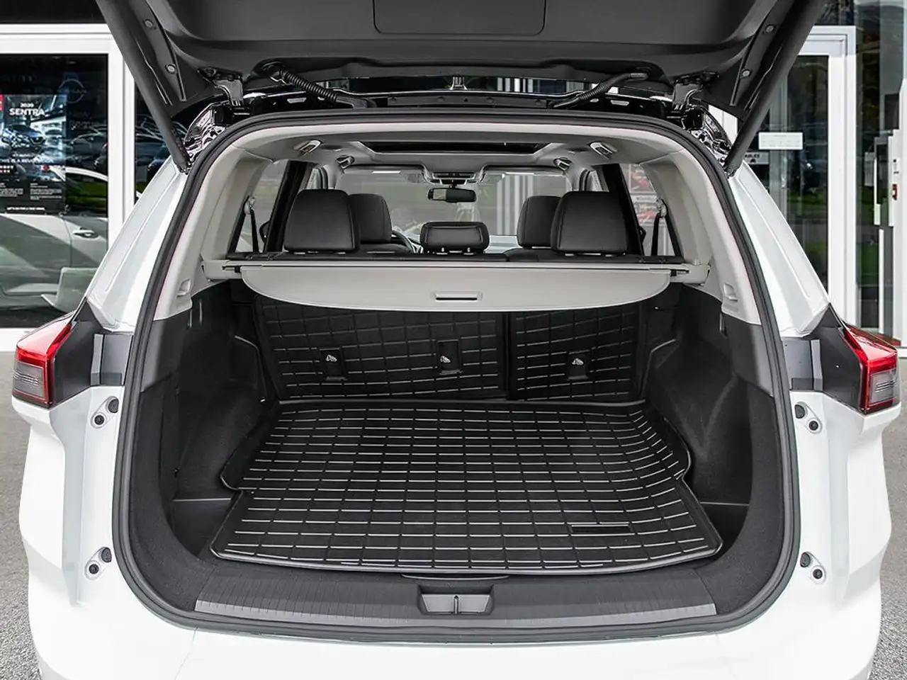 Nissan Rogue снимка Nissan Rogue