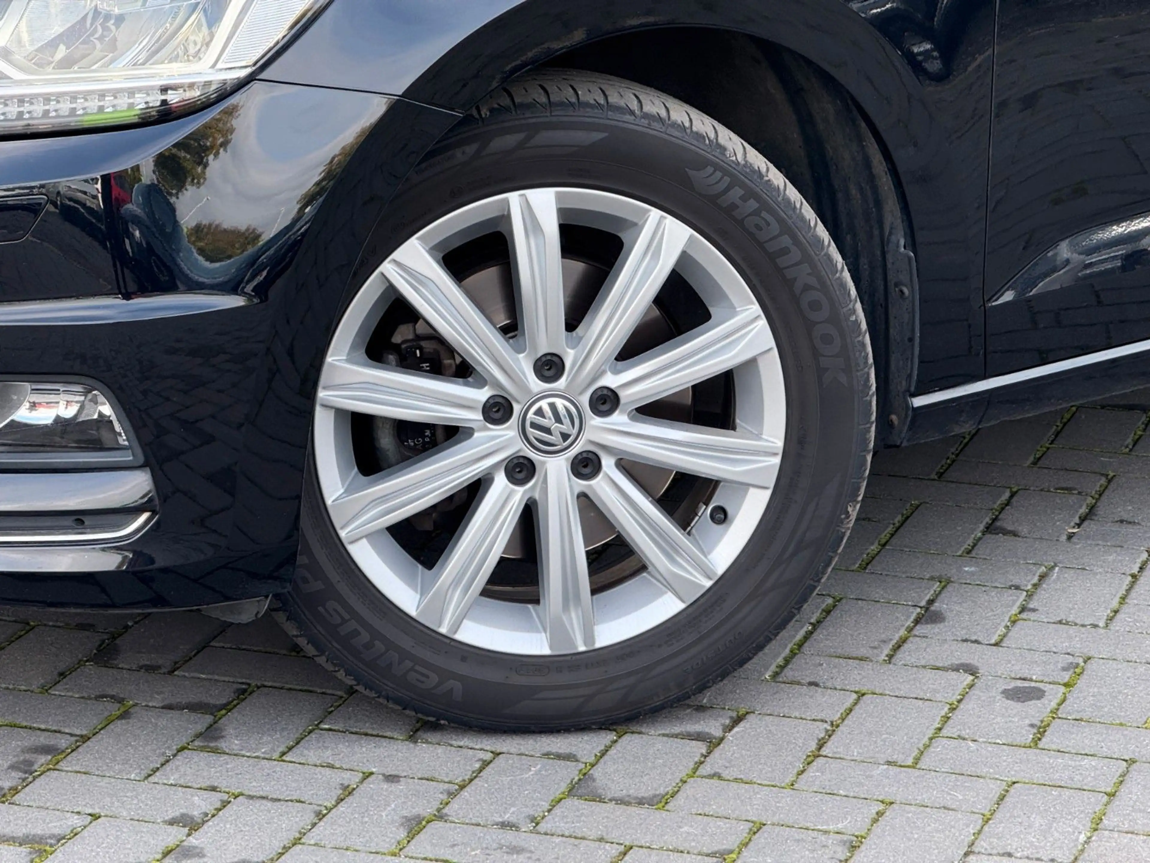 Volkswagen Touran 1.8TSI Highline AHK LED FACELIFT DSG — photo 9