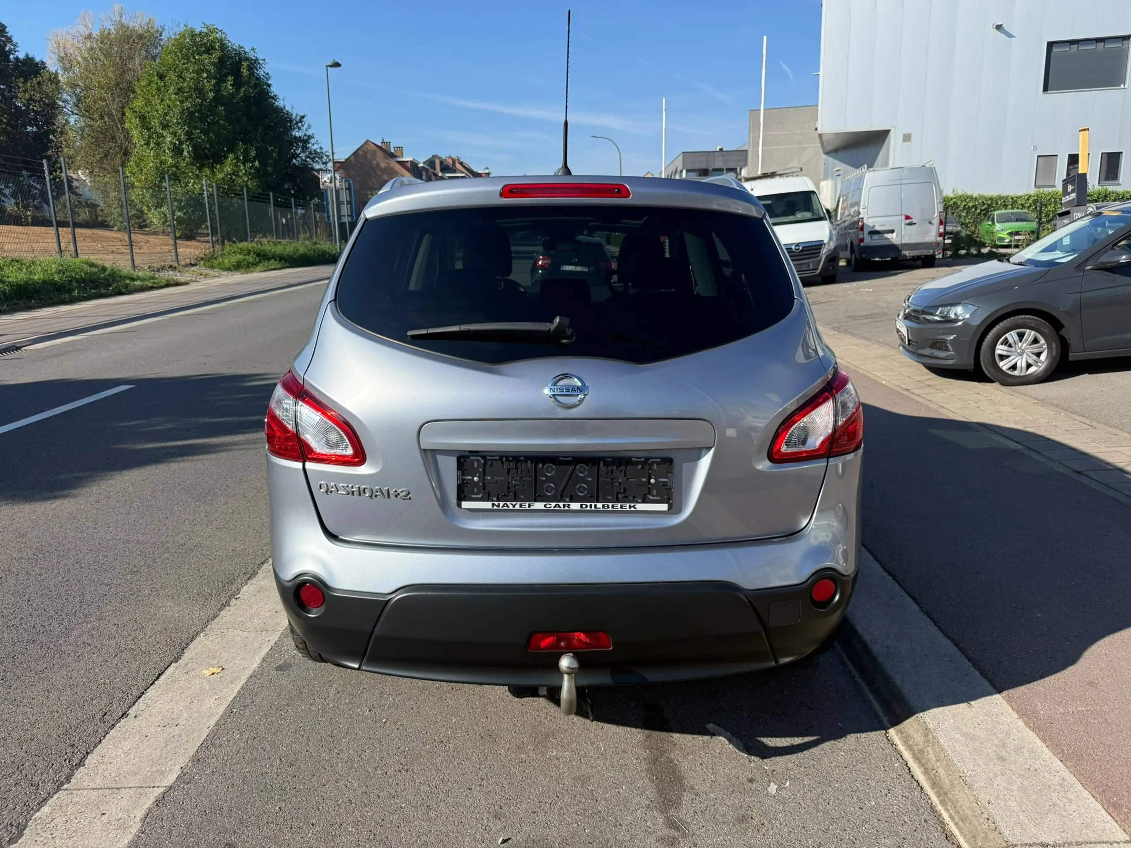 Nissan Qashqai+2 Qashqai 2 1.6i 2WD Urban Edition — photo 5