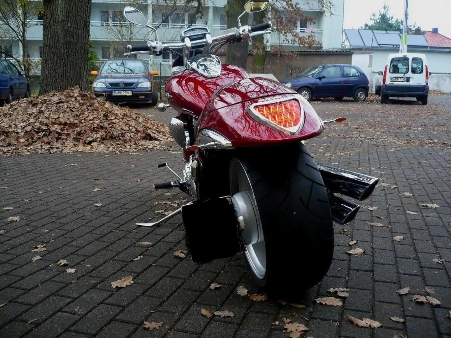 Suzuki VZR 1800 Rouge - 2