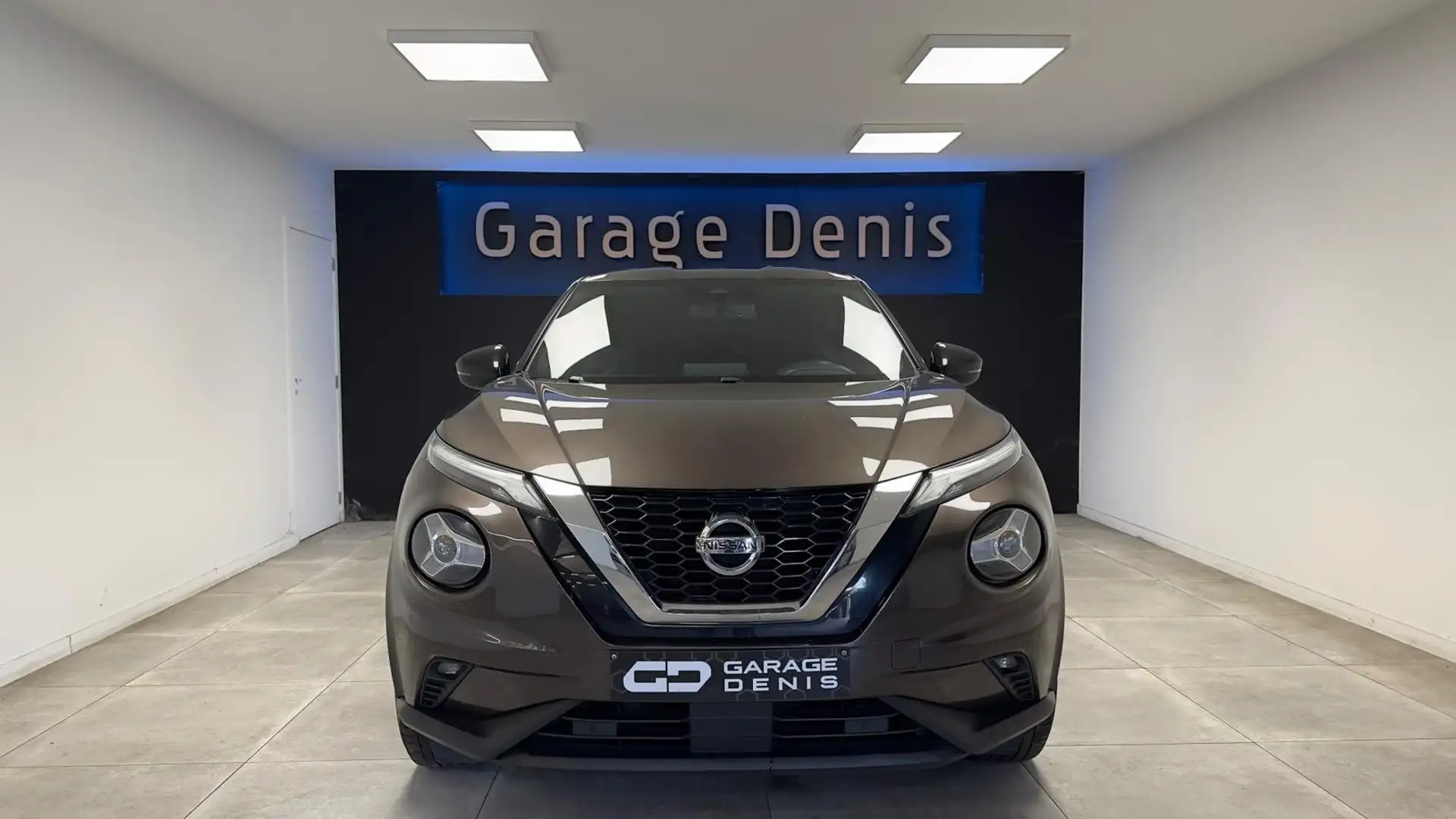 Nissan Juke 1.0 DIG-T 2WD NEW MOD**GPS+CAMERA*LED*GARANTIE** Grijs - 2