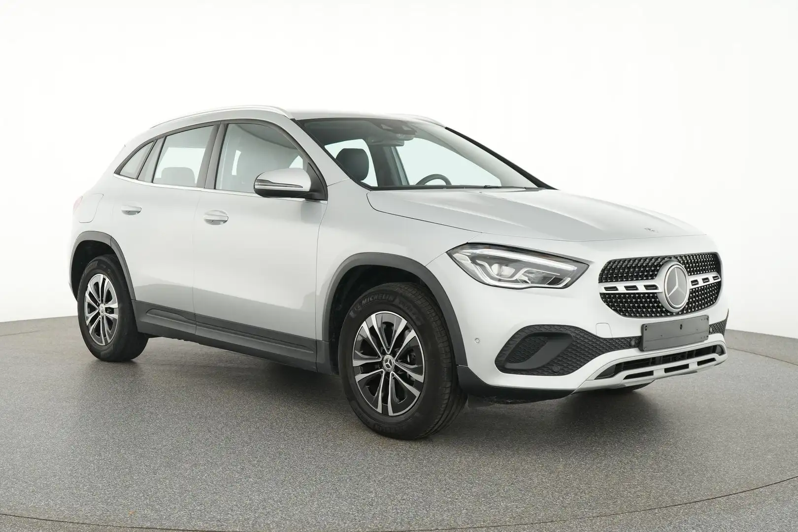 Mercedes-Benz GLA 250 e Style Grijs - 2