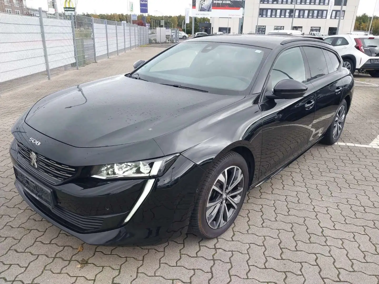 Peugeot 508 SW 1.5HDI Allure Pack AUTOMATIK*LED*NAVI*ACC Noir - 1