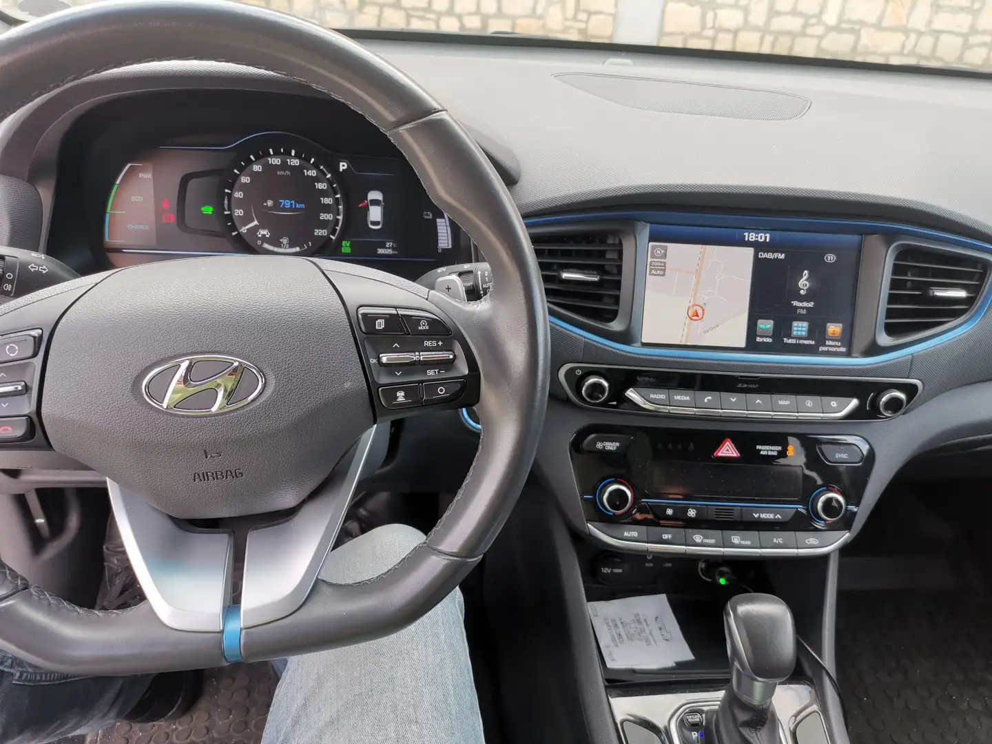 Hyundai IONIQ Ioniq 1.6 hybrid Style 6dct my19 Bianco - 2