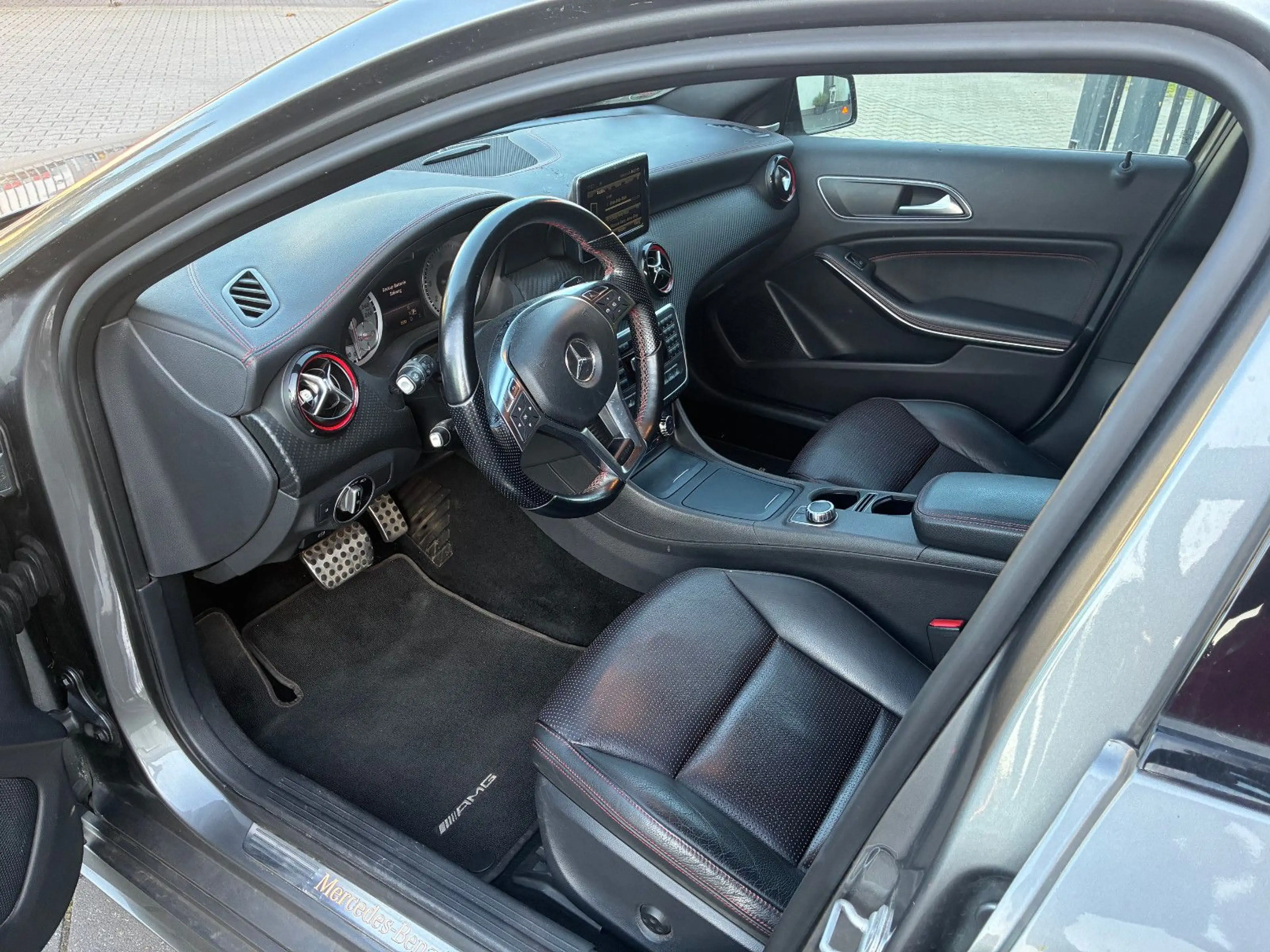 Mercedes-Benz A 250 A A 250 Sport AMG — photo 5