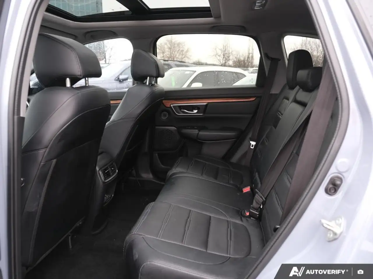 Honda CR-V снимка Honda CR-V