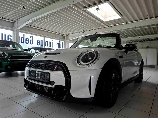 MINI Cooper S Cabrio Cooper S Cabrio Aut Navi Kamera NUR 1.900 KM