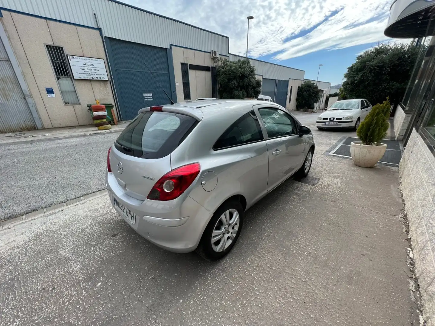 Opel Corsa 1.3CDTi C Mon ecoF. 105CO2 Argent - 1
