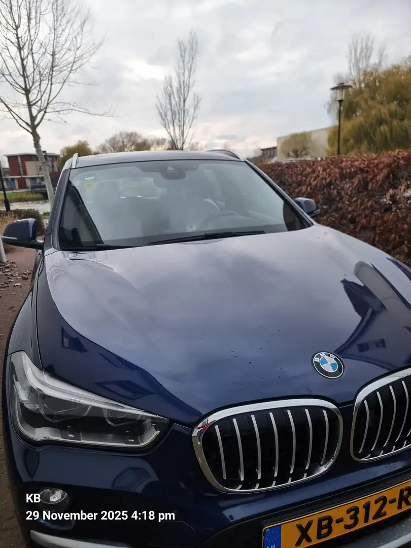 BMW X1 sDrive20i Blauw - 2