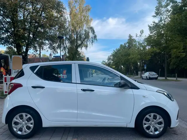Hyundai I10 view 8