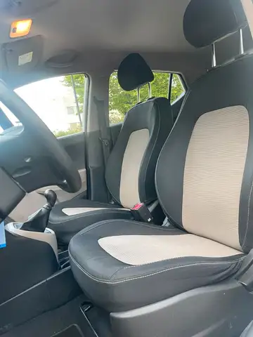 Hyundai I10 view 11