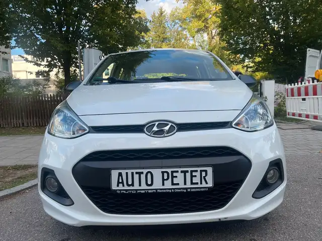 Hyundai I10 view 10