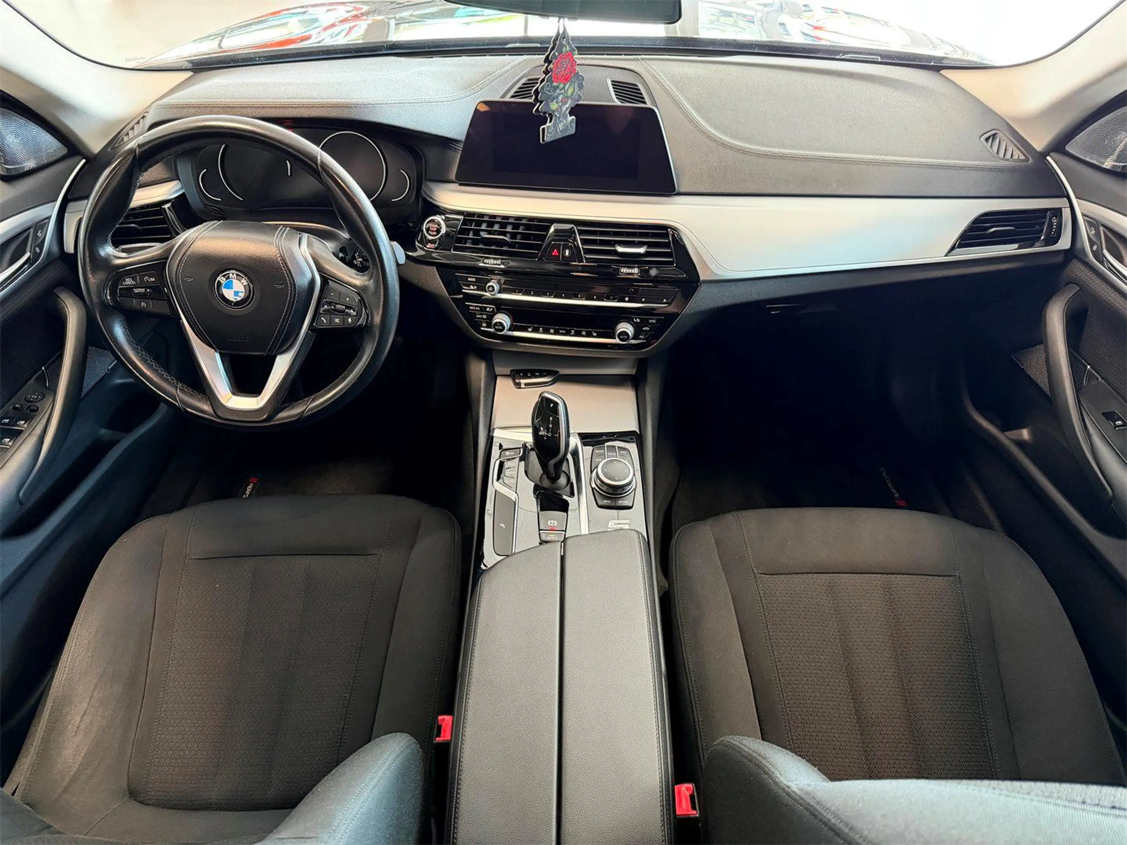 BMW 520 d Touring G31 B47 — photo 7