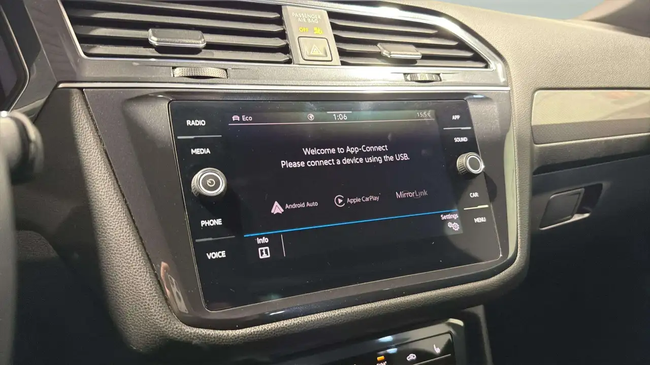 Volkswagen Tiguan снимка Volkswagen Tiguan