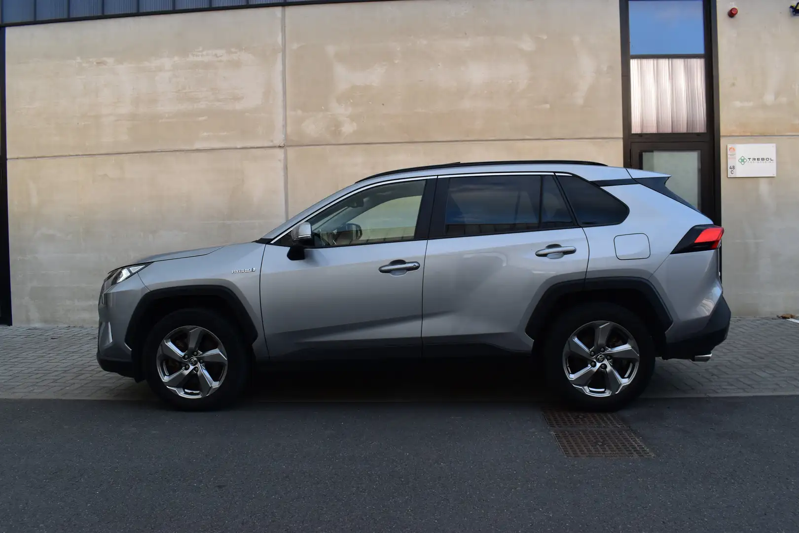 Toyota RAV 4 Hybrid 2.5i i-AWD Dynamic *Pano* Argent - 2