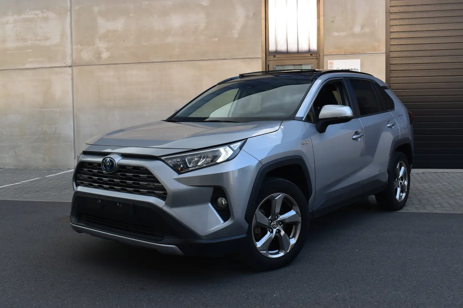 Toyota RAV 4 Hybrid 2.5i i-AWD Dynamic *Pano* Argent - 1
