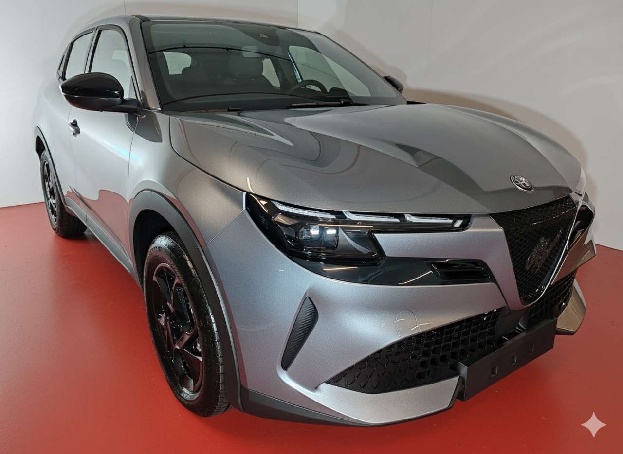 Alfa Romeo Junior 1.2 Hybrid 48V 145cv Edct6