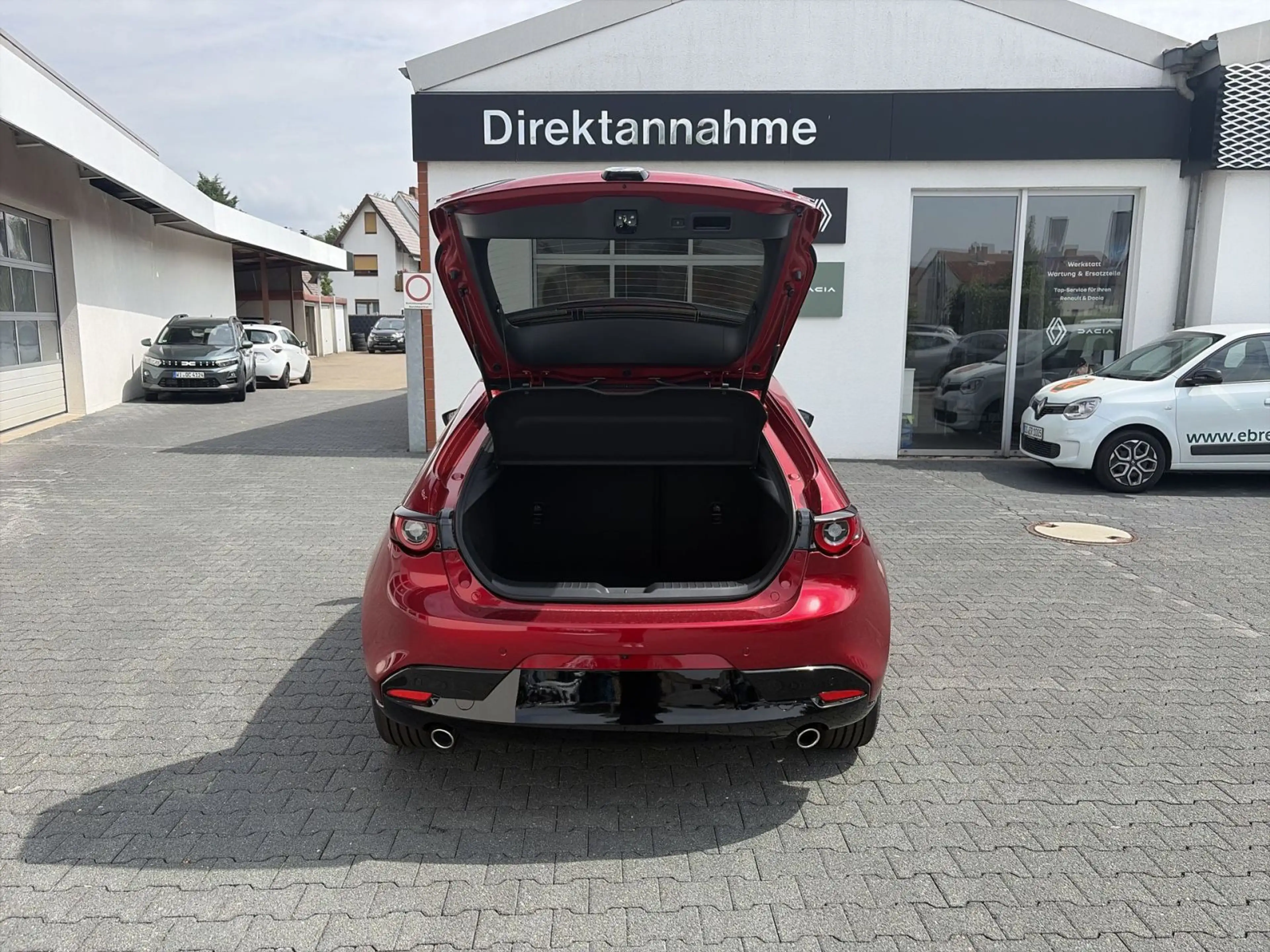 Mazda 3 (2027) Homura 5HB 2.5L e-SKYACTIV G 140ps 6MT — photo 10