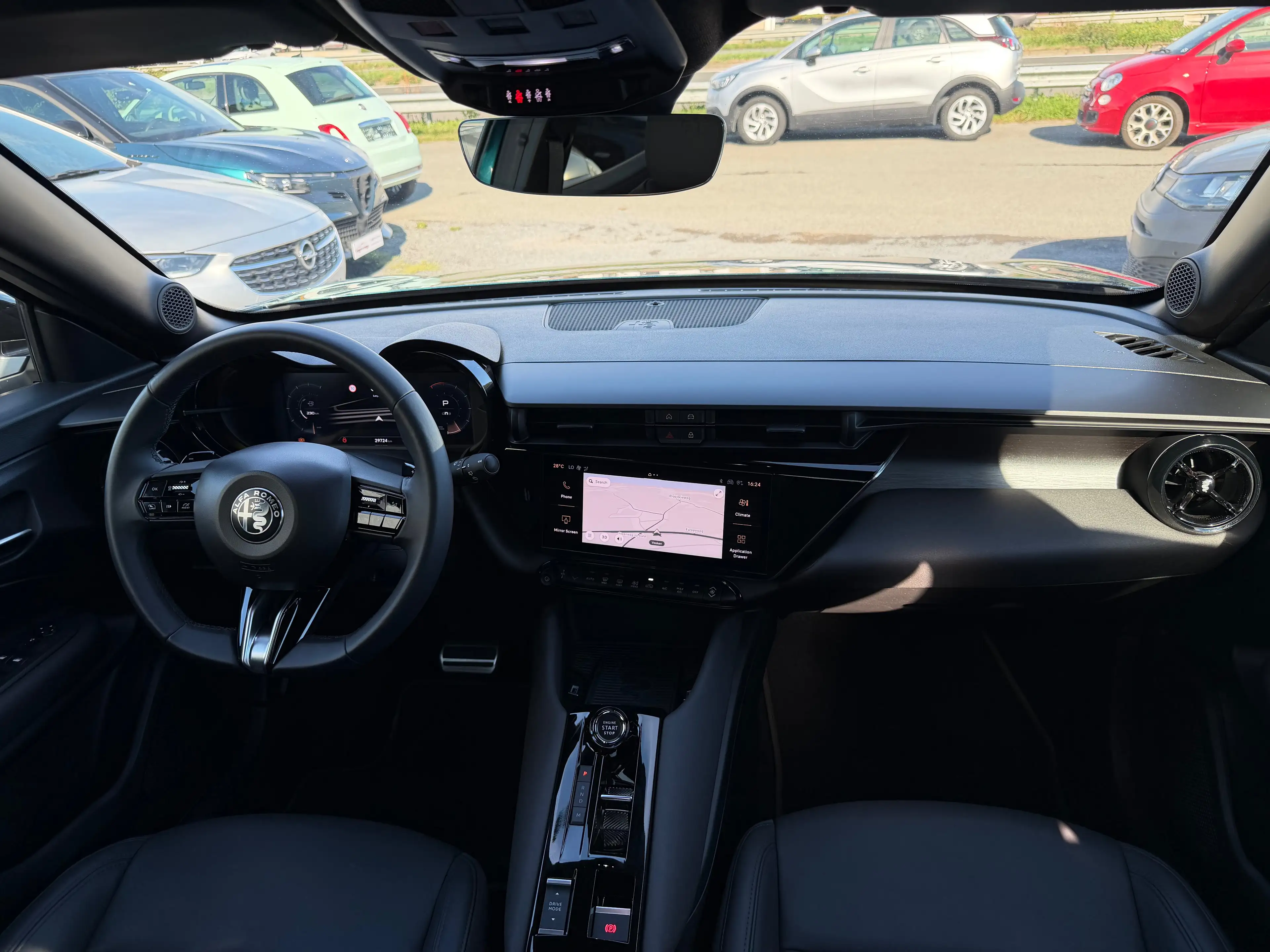 Alfa Romeo Junior Junior 1.2 Turbo Hybrid Speciale 12 Maanden waarborg — photo 8