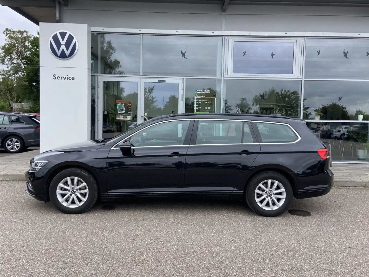 Volkswagen Passat Variant 2.0 TDI BUSINESS NAVI+LED+AHK+KAM Schwarz - 2