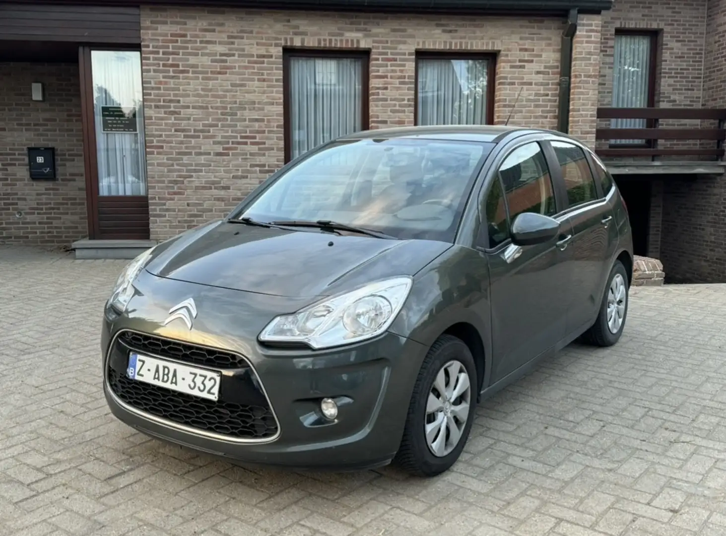 Citroen C3 1.4i Airplay , airco , carnet complète ! Gris - 1