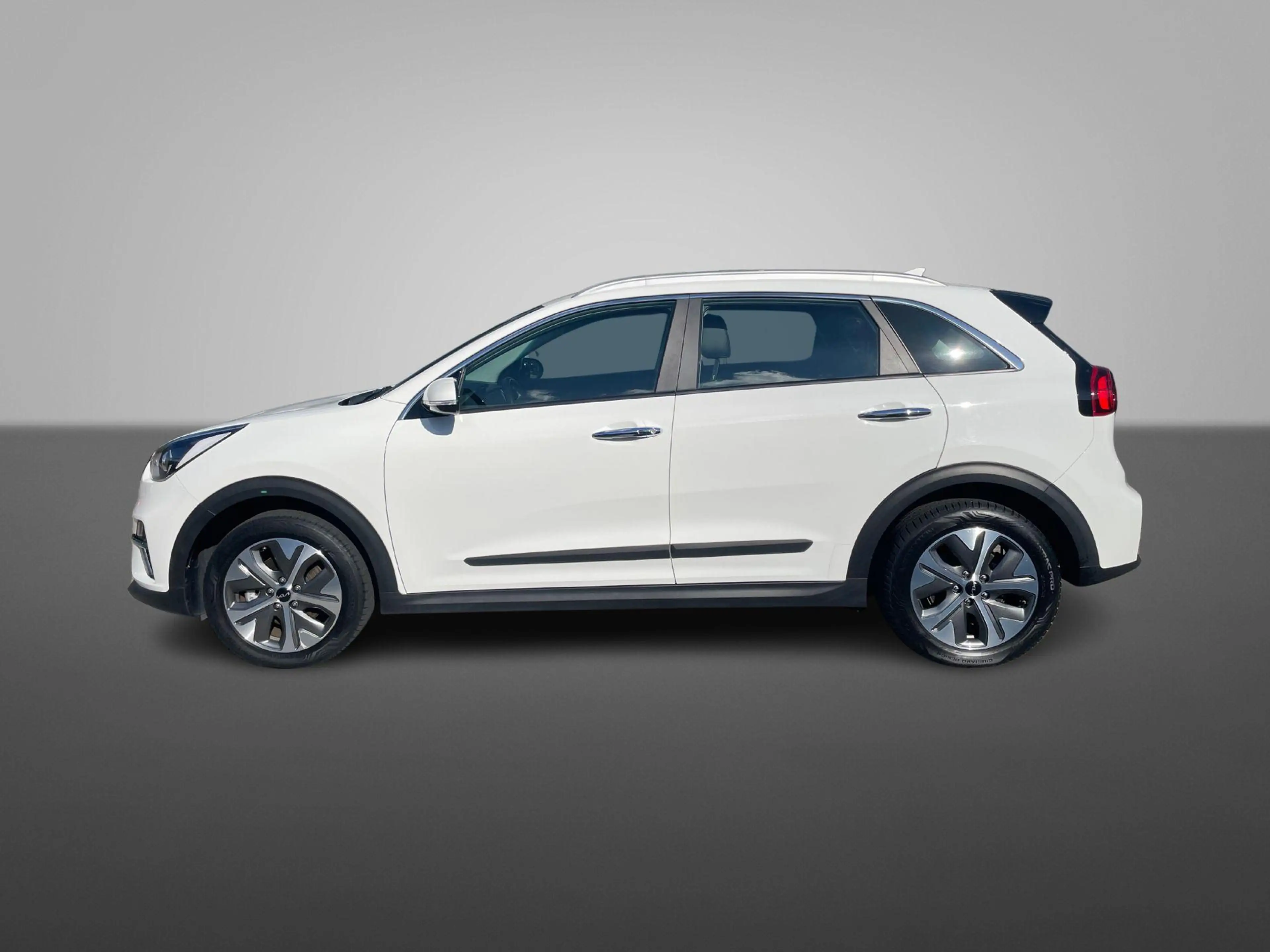 Kia e-Niro DynamicLine 64 kWh | CAMERA | AIRCO | NAVI | — photo 2