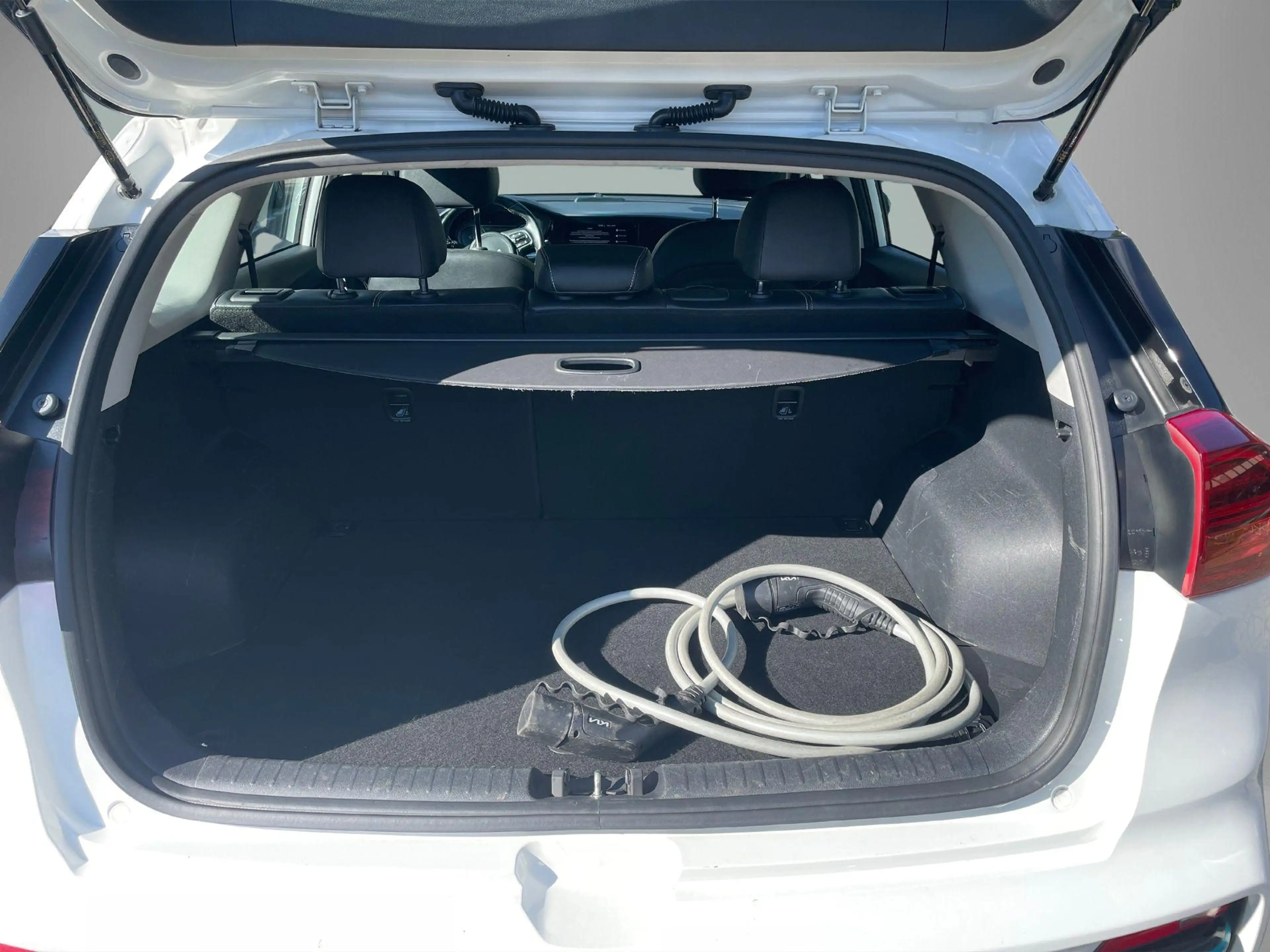 Kia e-Niro DynamicLine 64 kWh | CAMERA | AIRCO | NAVI | — photo 12