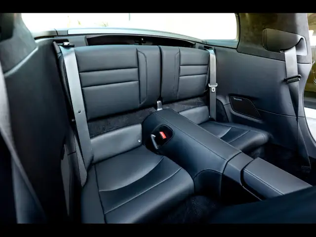 Porsche 911 view 15